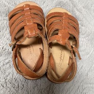 Bonpoint girls soft brown leather strap sandals
